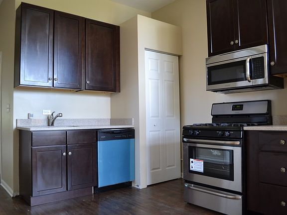 4th image of 1254 S Central Park Ave #2