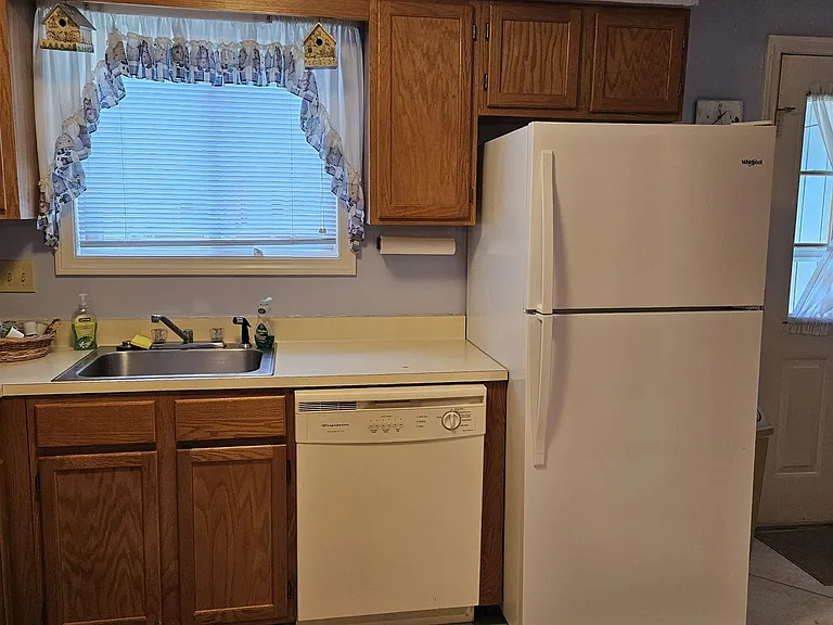 12 Grant Dr #164 — Photo 3
