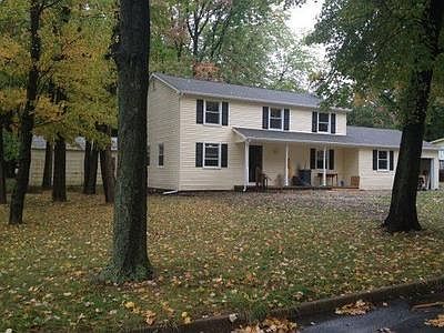 2nd image of 60 Oakview Ave