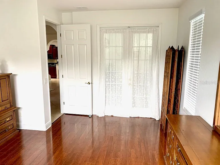 24312 Westgate Blvd — Photo 22