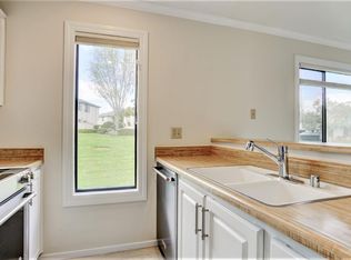 22 Keel Ct, San Rafael, CA 94903