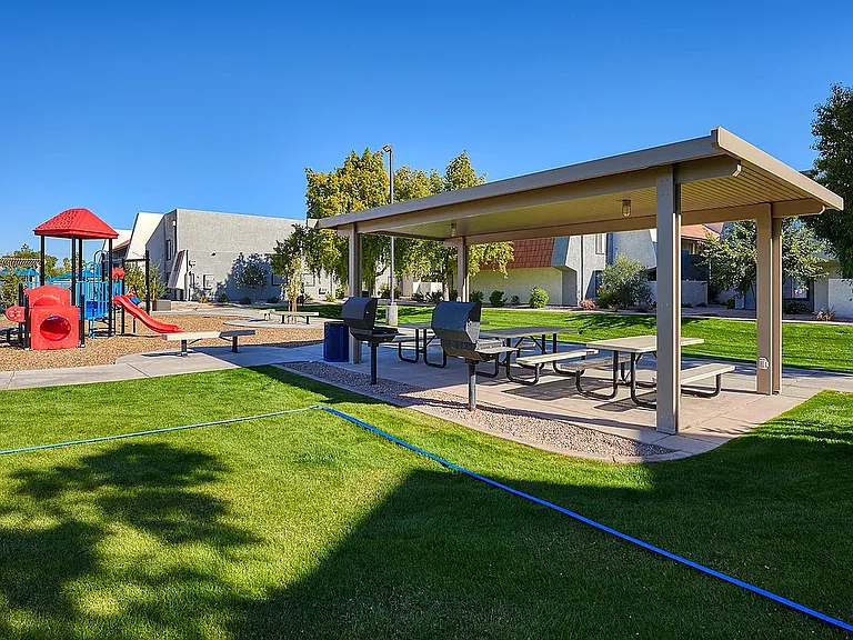 Chandler Meadows Furnished Apartments — Photo 19