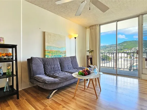 2121 Algaroba St APT 404, Honolulu, HI 96826