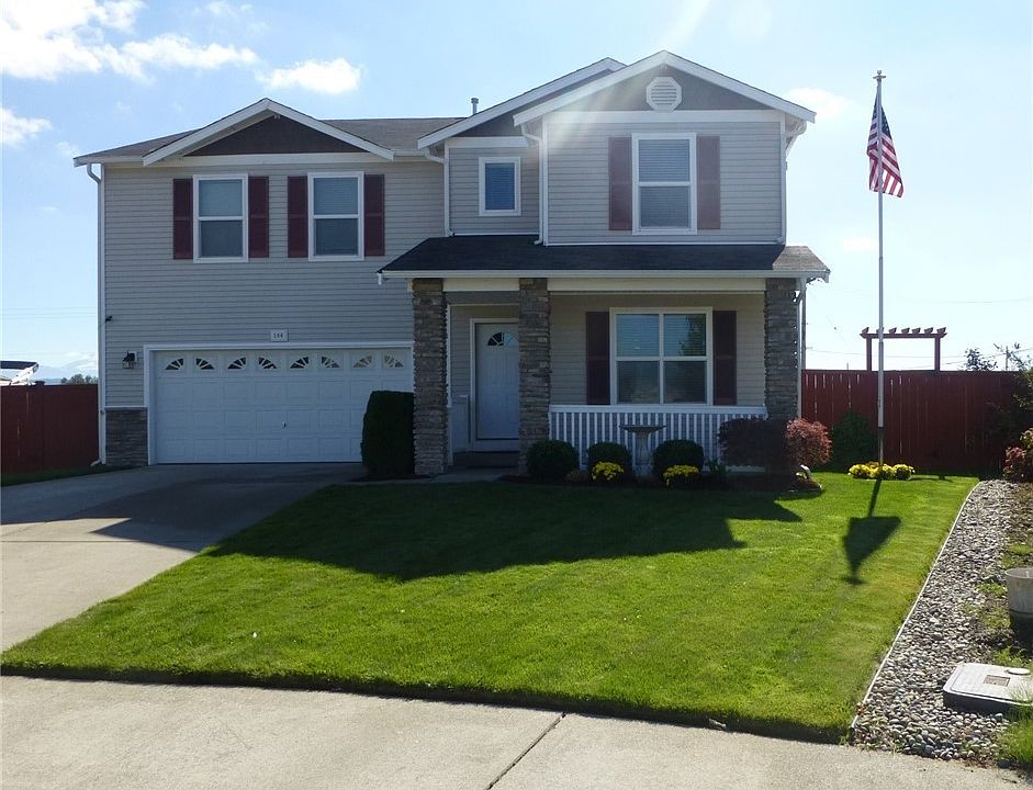 1st image of 106 Weaver St NE
