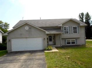 308 Marquette Dr SW, Poplar Grove, IL 61065