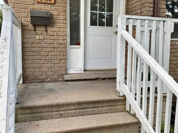 30 Bernick Dr, Barrie, ON L4M 5J5