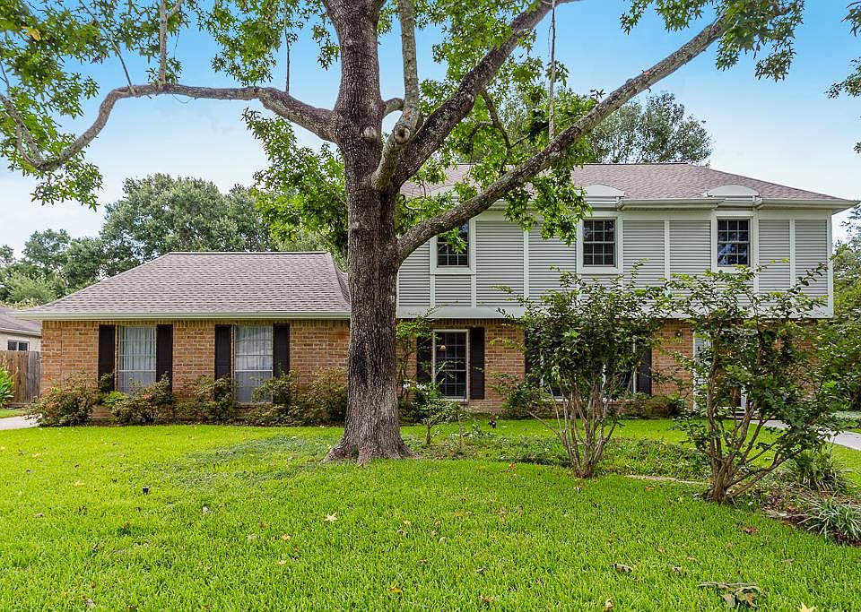 1st image of 18102 Cadbury Dr