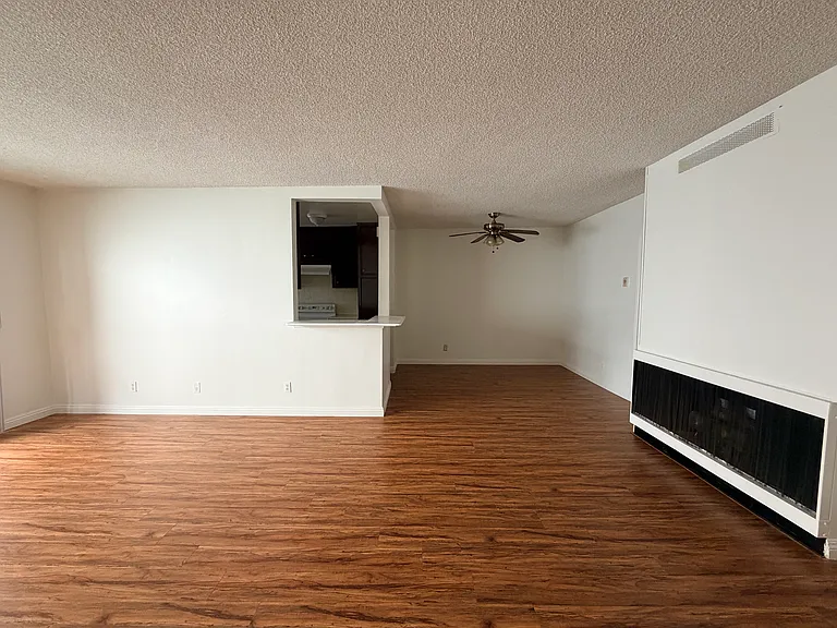 8161 Manitoba St #8 — Photo 2