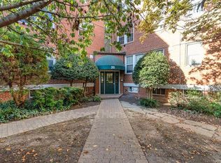 20 S Old Glebe Rd APT 203-A, Arlington, VA 22204