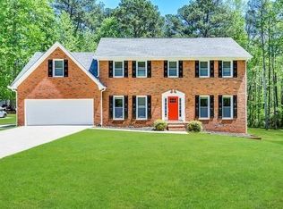 1592 Stoneleigh Hill Rd, Lithonia, GA 30058