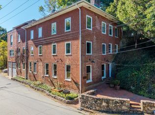 1915 E Market St APT 3, Charlottesville, VA 22911