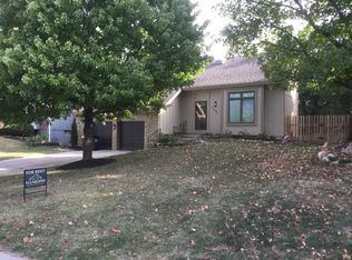 9311 Acuff Ln, Lenexa, KS 66215