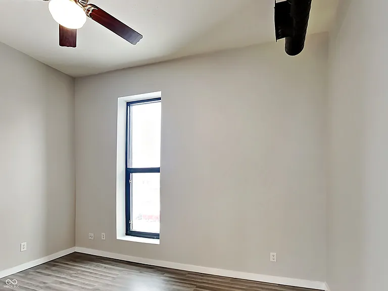 114 S Meridian St #C — Photo 20