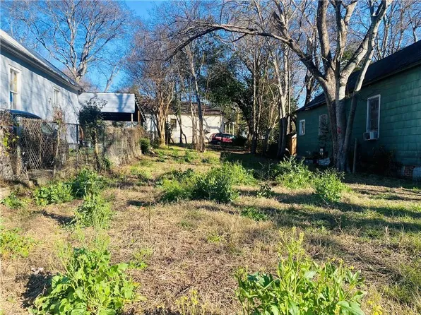 1004 N Railroad St, Phenix City, AL 36867