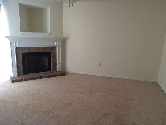 4th image of 1223 A Westridge Ct
