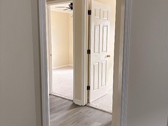 3rd image of 1549 Hallwood Ln