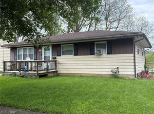 1273 Barcelona Dr, Akron, OH 44313