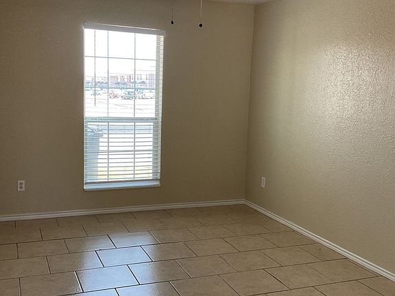 5th image of 4100 Gus Dr #A-d