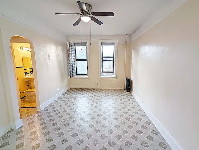 12 Bleecker Street — Photo 2