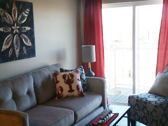 4th image of 507 13th St N APT 502
