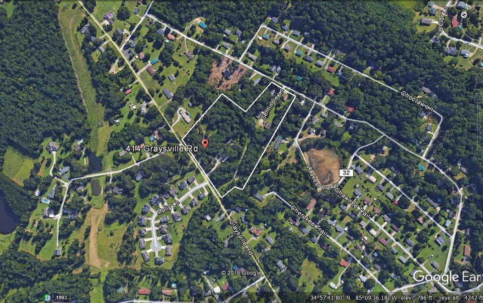 2nd image of 414 Graysville Rd