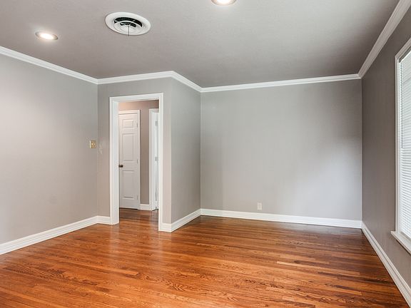 5th image of 3520 South Dr