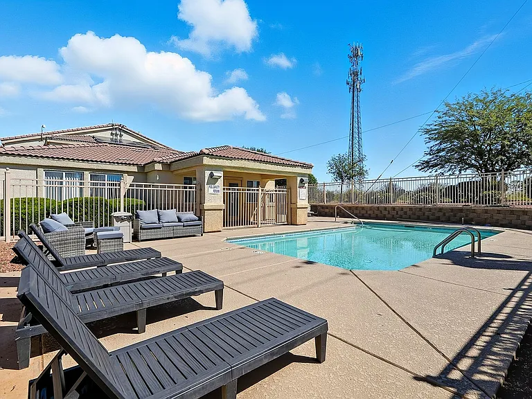 Copper Canyon Apartments Pool