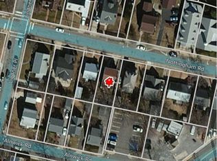 35 Nottingham Rd, Malverne, NY 11565