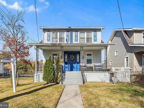 3rd image of 14 Nicholson Rd