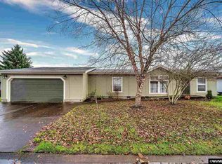 895 James St, Independence, OR 97351