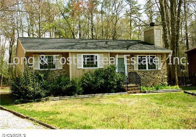 Three Bedroom Ranch W/1.5 Bath