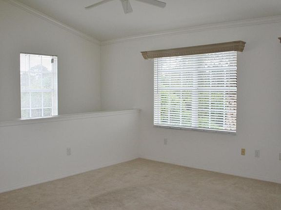 3rd image of 358 SE Rogers Ct #358