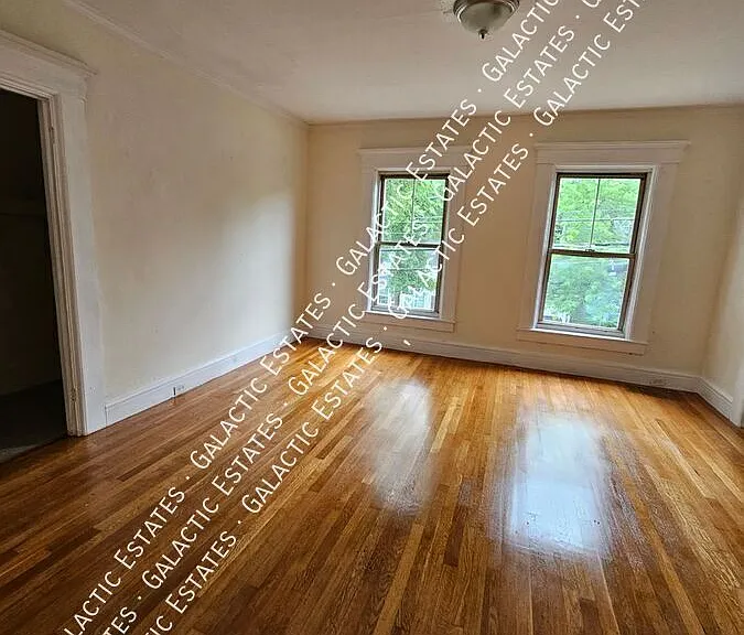605 Hall St #2 — Photo 5