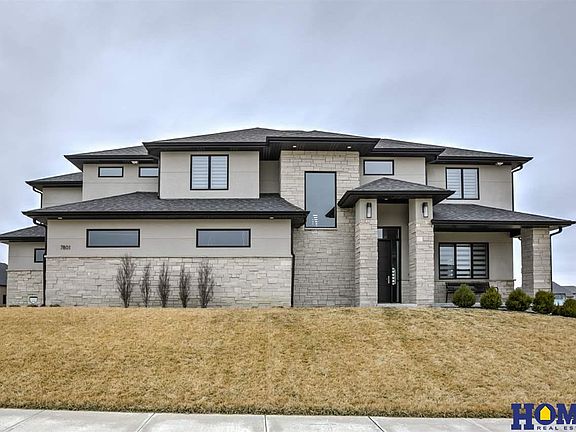 5th image of 7801 S 97th Bay