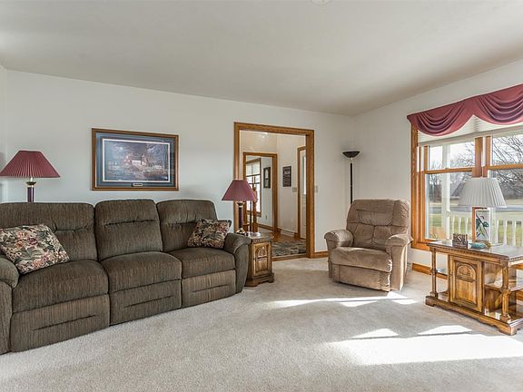 Spacious front window