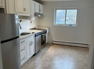 28 Bryon Rd APT 1, Chestnut Hill, MA 02467