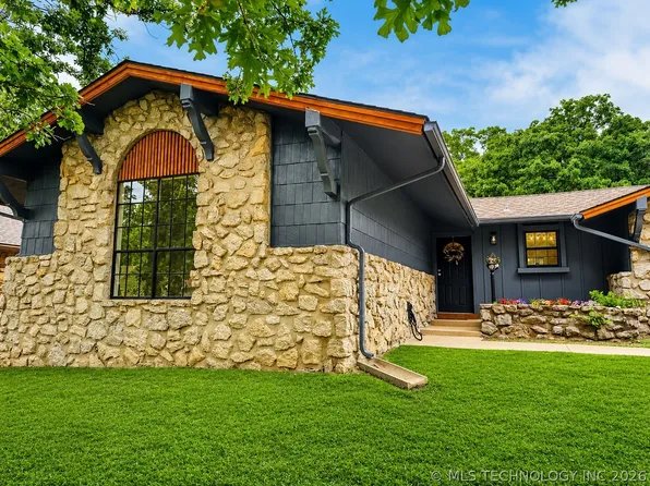 2403 W Newton Pl, Tulsa, OK 74127