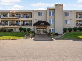 6351 Saint Croix Trl N APT 233, Stillwater, MN 55082