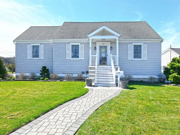 235 Grand Central Avenue, Amityville, NY 11701
