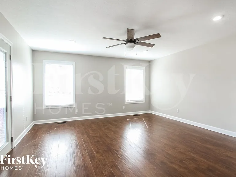 6775 Anna Ct — Photo 6