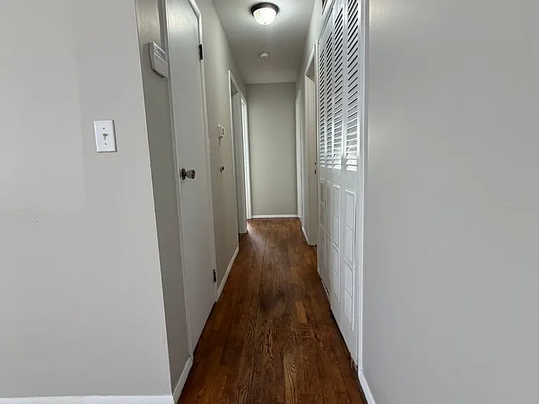 106 Tulip Dr — Photo 8