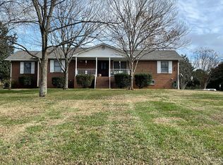 2388 Oak Grove Rd, New Hope, AL 35760