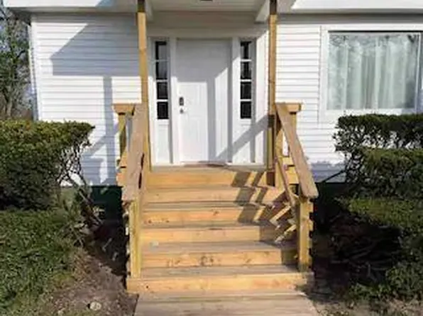 460 N Paw Paw St, Coloma, MI 49038