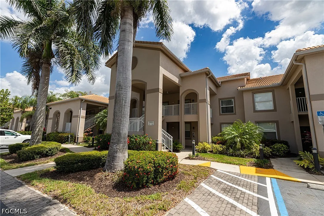 Building Photo - 19991 Barletta Ln #1924