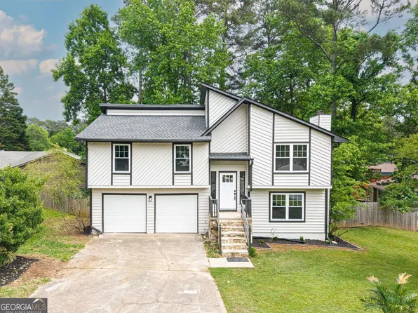 10175 Old Woodland Entry NE, Alpharetta, GA 30022