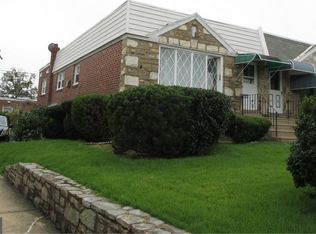 9237 Leon St, Philadelphia, PA 19114