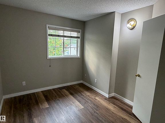4th image of 1535 80a St NW