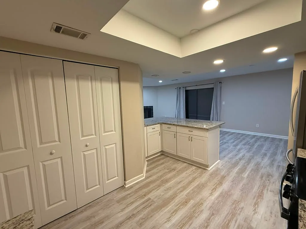 2 bed, 1292 sqft, $1,750 — Photo 4
