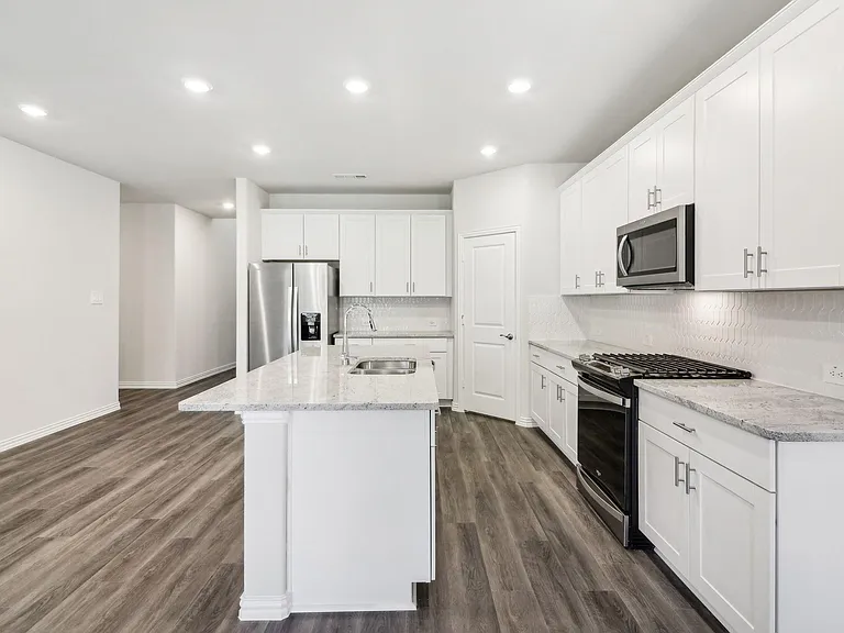 701 Easthill Dr — Photo 20