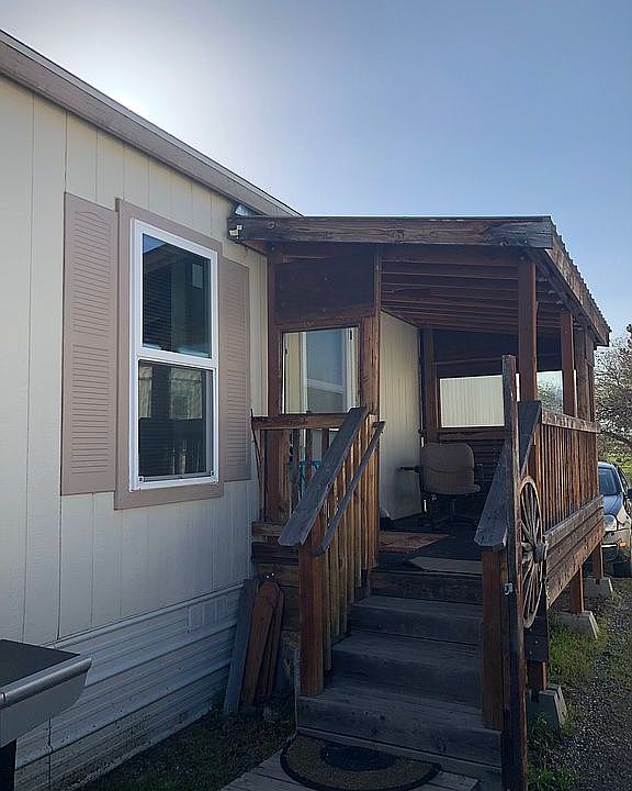 Front porch with swing